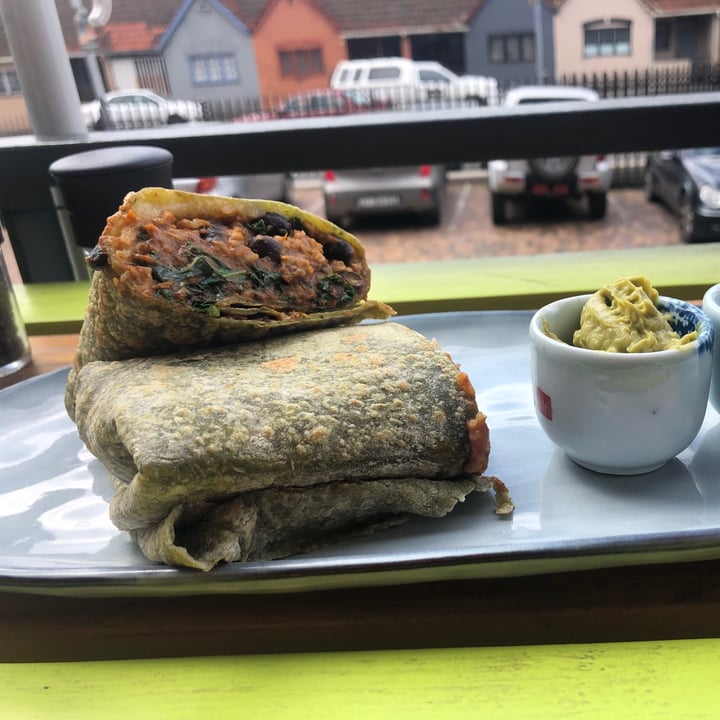 photo of The Kind Kitchen Black Bean Burrito shared by @fitphilthevegangirl on  03 Nov 2020 - review
