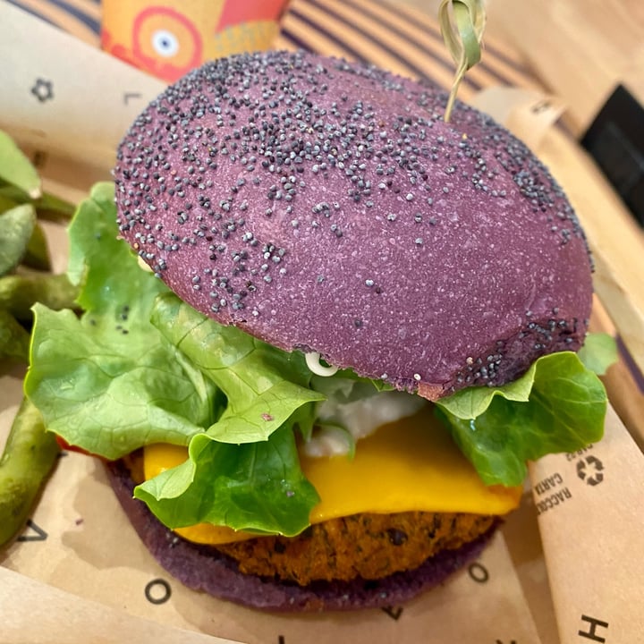 photo of Flower Burger Flower burger shared by @melkizedek on  19 Mar 2022 - review