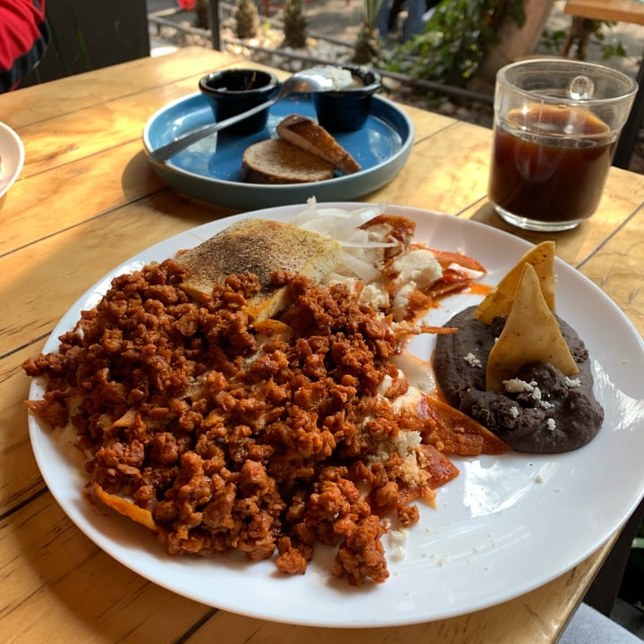 photo of Aura Vegana Chilaquiles shared by @nancy on  26 Dec 2021 - review