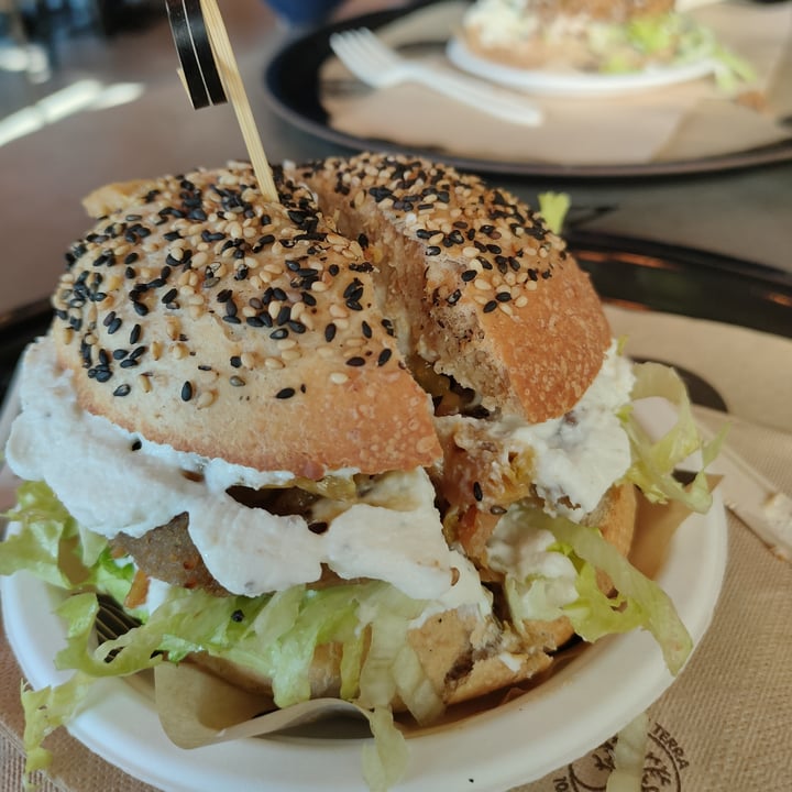 review photo of HUG Giunone shared by @deonskij on 10 Mar 2022 - review