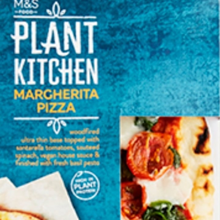 review photo of Plant Kitchen (M&S) Margherita Woodfired Sourdough Pizza shared by @handyandy on 15 Dec 2021 - review