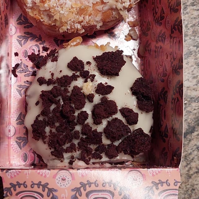 Photo of the dish “Cookies & Cream Donut”