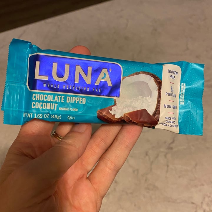 photo of LUNA Chocolate Dipped Coconut Bar shared by @jessierose on  14 Aug 2021 - review