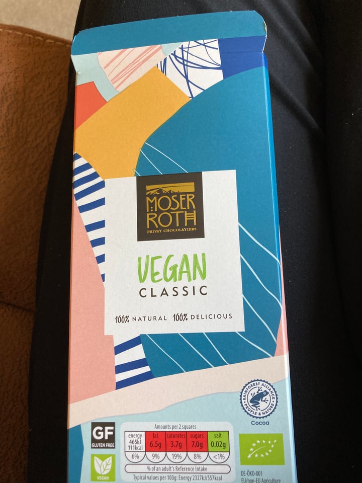 photo of ALDI Moser Roth Vegan Classic Chocolate shared by @maureenwhy on  25 Apr 2022 - review