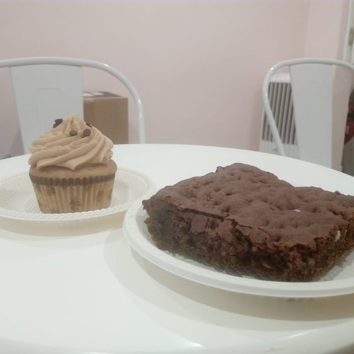photo of Peace of Cake Cupcakes shared by @naan on  20 Jul 2020 - review