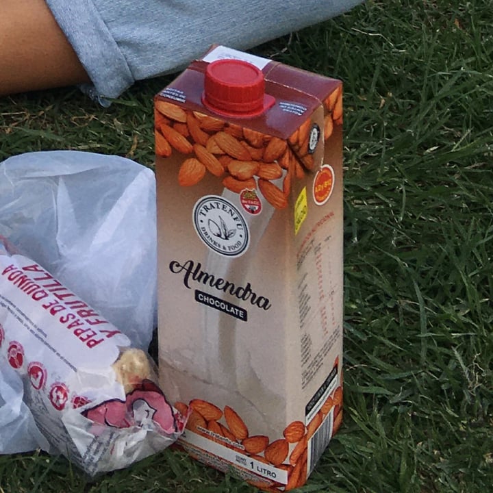 review photo of Tratenfu Leche de Almendras Chocolate shared by @aalmaborghi on 10 Feb 2022 - review