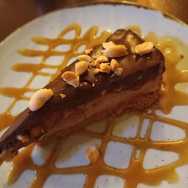 photo of Kong - Food Made With Compassion Tarte de Snickers shared by @trajkovskagutierrez on  18 Apr 2022 - review