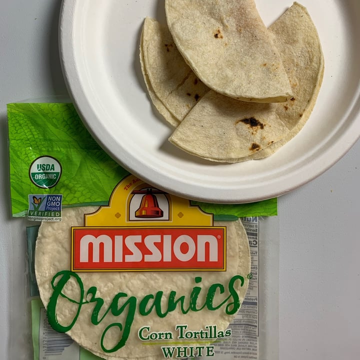 photo of Mission Foods Corn tortillas shared by @bananarosie on  02 Nov 2020 - review