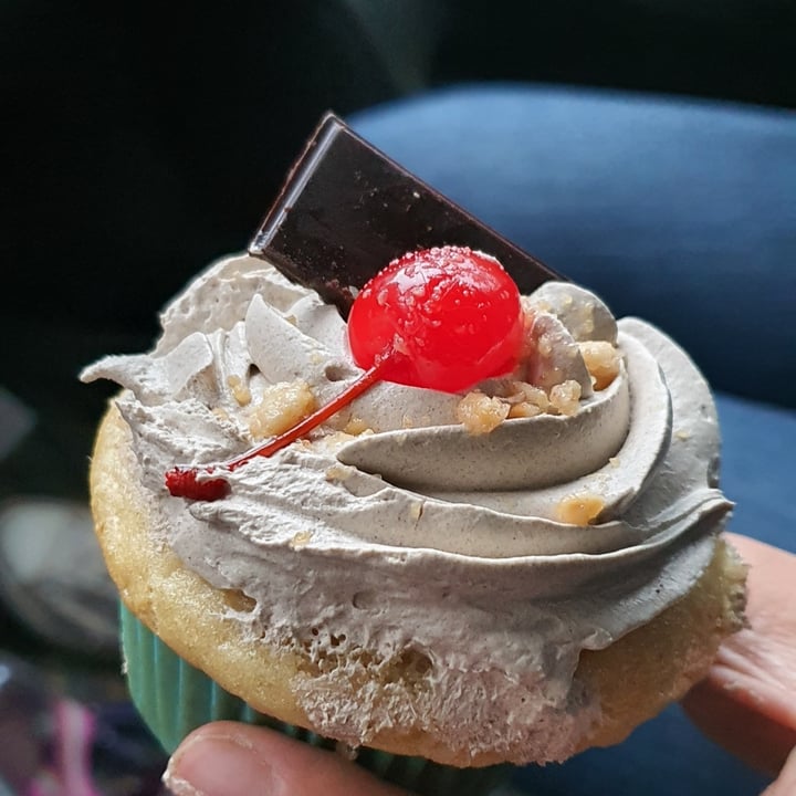 photo of Garambullo Cupcake de mazapan con crema de cacahuate shared by @gustavoslaf on  01 Oct 2021 - review