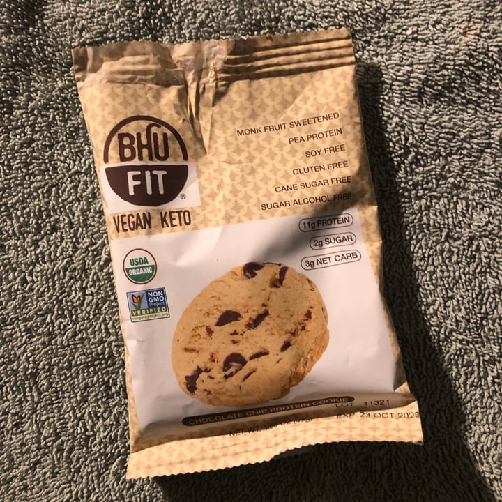 photo of BhuFit Vegan Keto Chocolate Chip Protien Cookie shared by @kyl3miles on  19 Jul 2022 - review