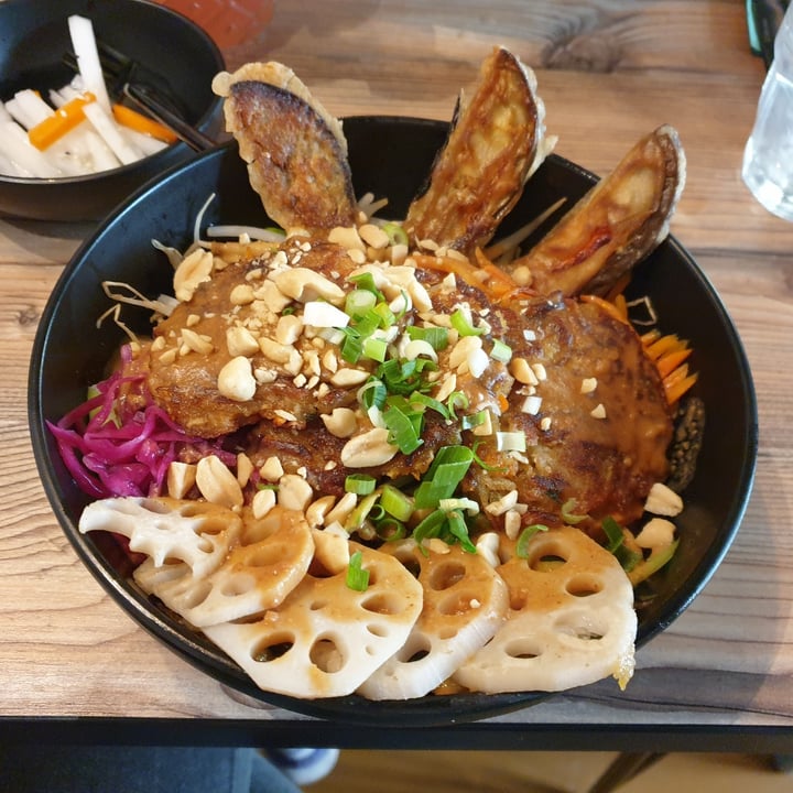 photo of SHIYU modern fusion kitchen Lotus Pocus Bowl shared by @janaplantpowered on  03 Oct 2021 - review