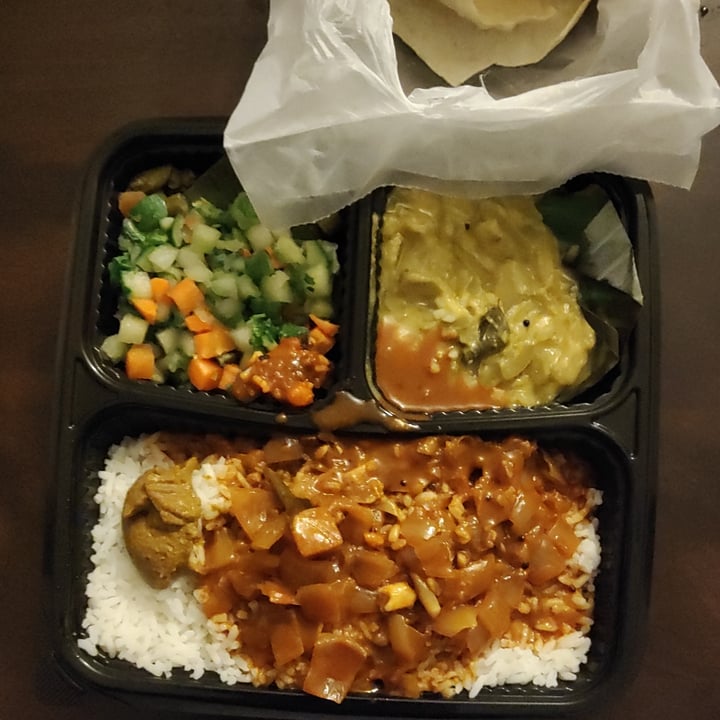 review photo of Shockalingam Banana Leaf Banana leaf set (onion curry) shared by @dhanhyaa on 21 Sep 2021 - review