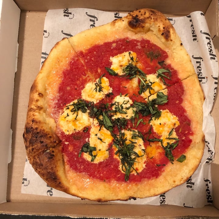 photo of Fresh on Crawford Margherita pizza shared by @luana92 on  10 Aug 2021 - review
