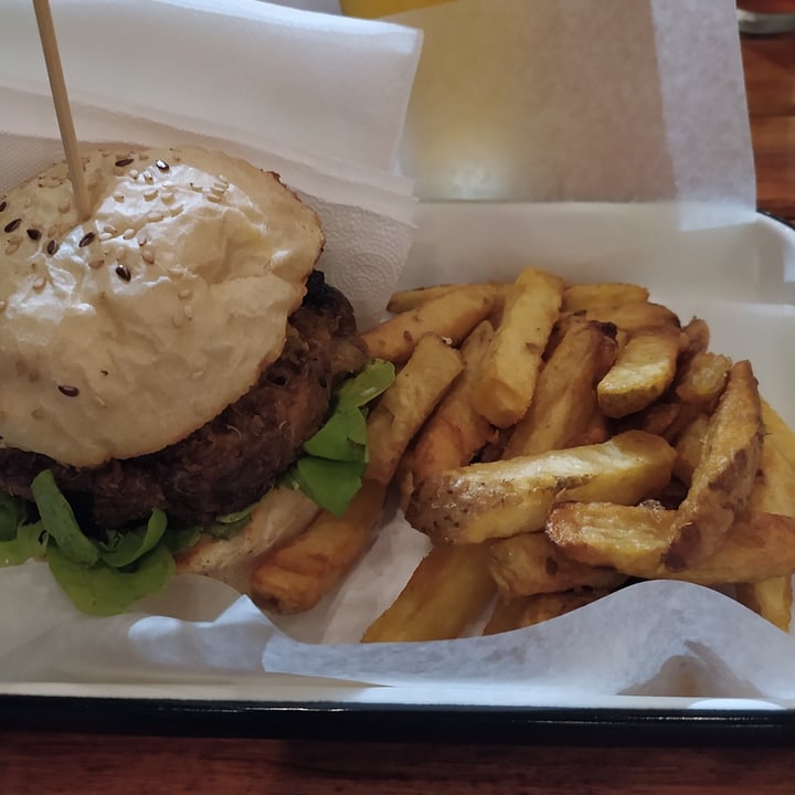 photo of Nehuén - Parador Artesanal Burger Vegana shared by @krkn on  08 Mar 2021 - review