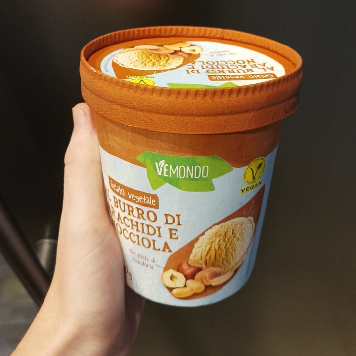 review photo of Vemondo Gelato al burro di arachidi e nocciola shared by @ninarossi on 19 Sep 2022 - review