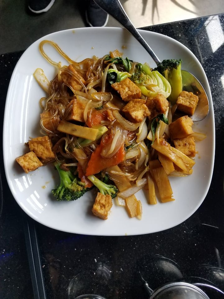 photo of Jasmine 26 Restaurant and Bar Sweet Potato Noodles shared by @annesemenak on  06 Aug 2018 - review