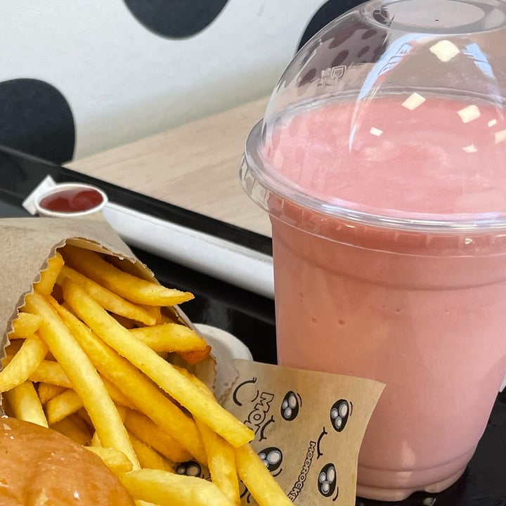 photo of MODROCKERS strawberry milkshake shared by @upmyeco on  22 Jun 2022 - review
