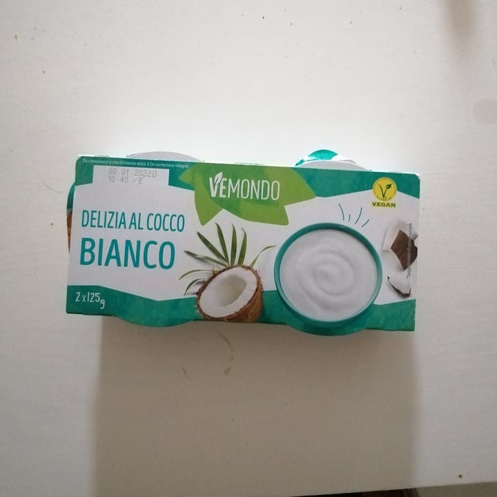 photo of Vemondo Yogurt Cocco Bianco shared by @queenofdarkness on  08 Dec 2021 - review