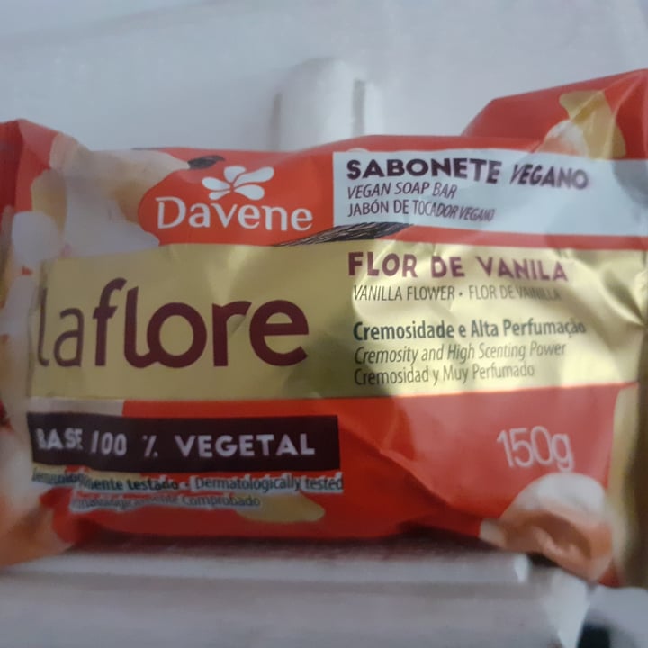 photo of Davene La flore - Sanonete vegetal Flor de Vanila shared by @veraslima on  09 Aug 2022 - review