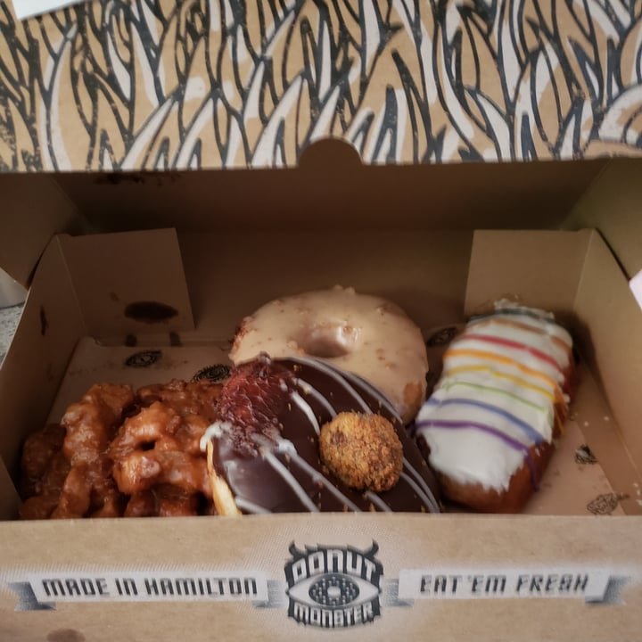 photo of Donut Monster Apple Fritter shared by @jianson on  27 Jun 2021 - review