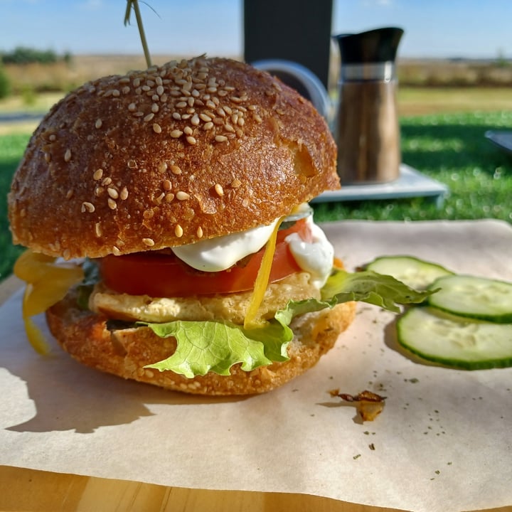 review photo of Coula's Breakfast Burger Bun shared by @nix91 on 05 Jun 2022 - review