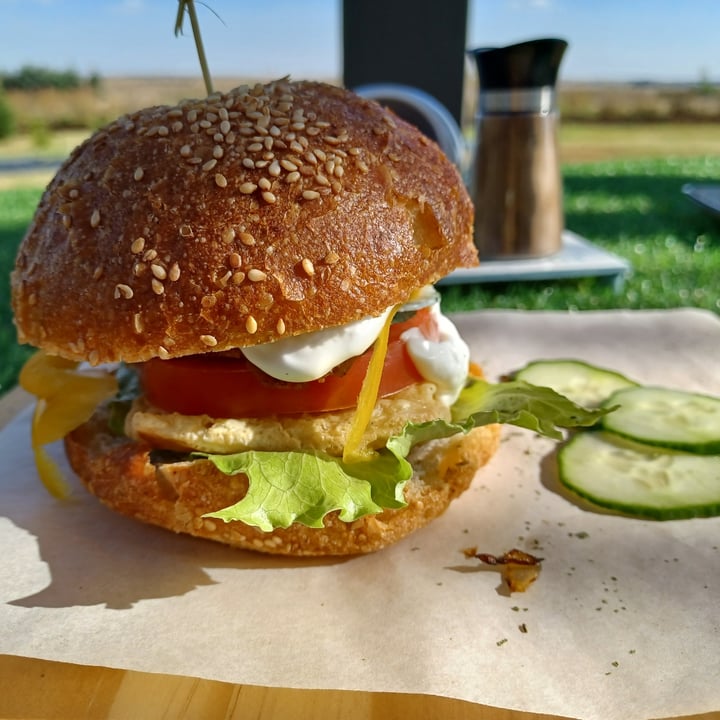 photo of Coula's Breakfast Burger Bun shared by @nix91 on  05 Jun 2022 - review