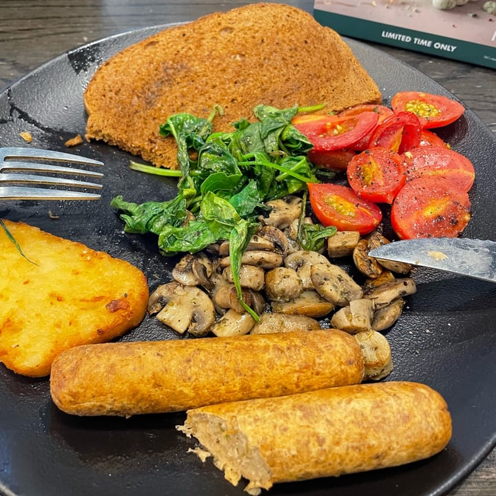 review photo of Mugg & Bean Vegan Fry Up shared by @emmafoo on 24 Nov 2021 - review