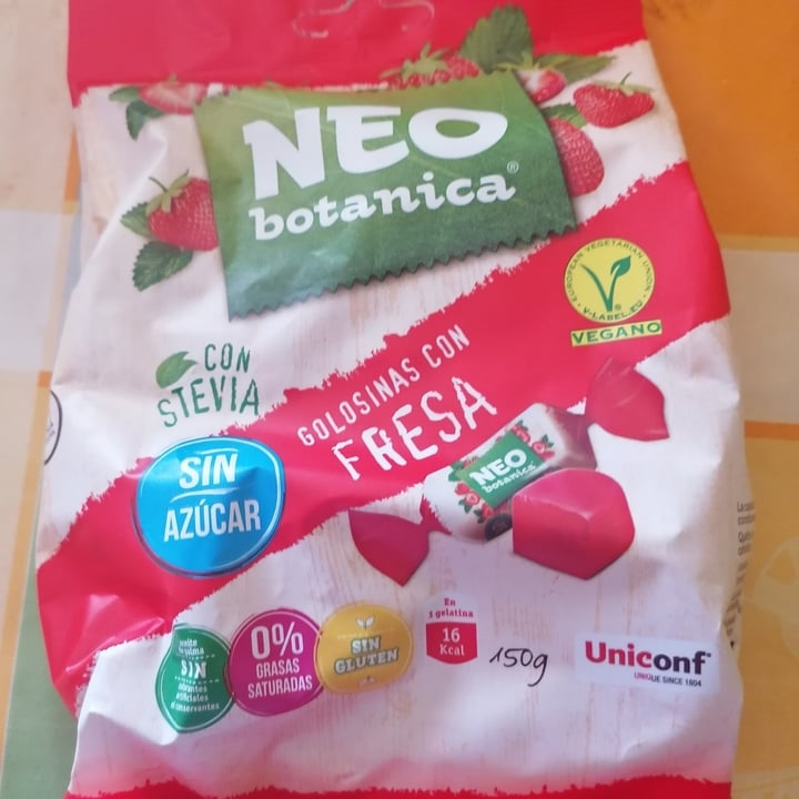 photo of Neo botanica Golosinas con fresa shared by @martagm on  07 Sep 2022 - review