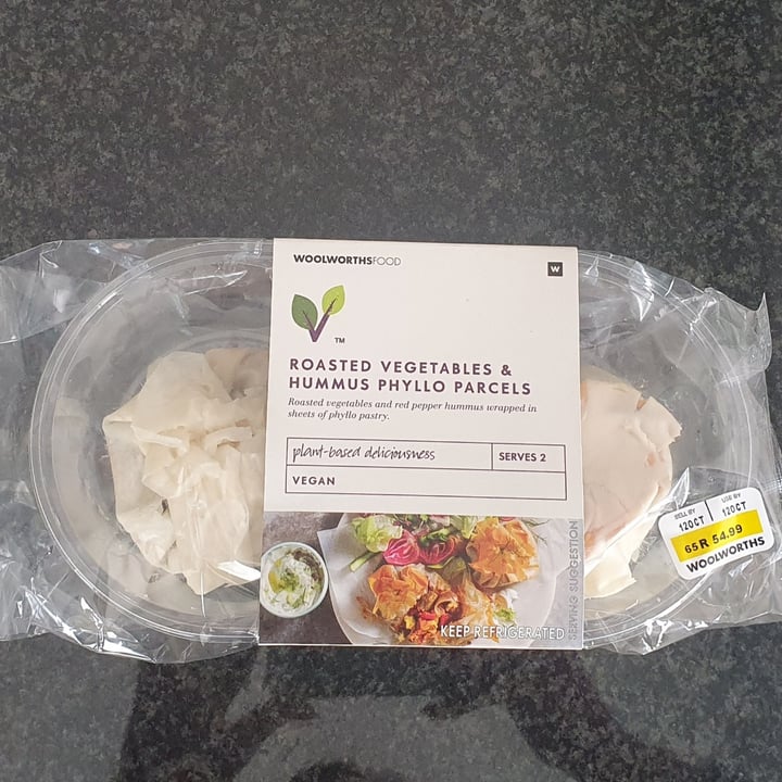 photo of Woolworths Food Roasted Vegetables and Hummus Phyllo Parcels shared by @rozaanfichardt on  12 Oct 2020 - review