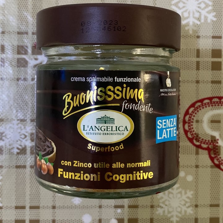 photo of L'angelica Crema Spalmabile “Buonissima” Fondente shared by @pollypocket000 on  01 Dec 2021 - review