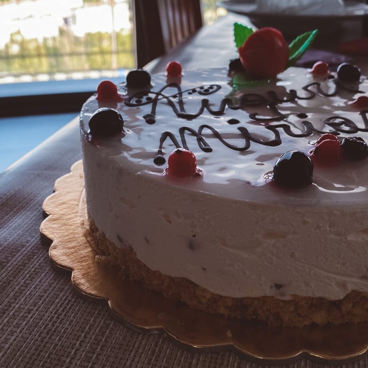 review photo of Mille voglie senza glutine Vegan Cheesecake Ai Lamponi shared by @miriamsalamone on 22 Dec 2021 - review