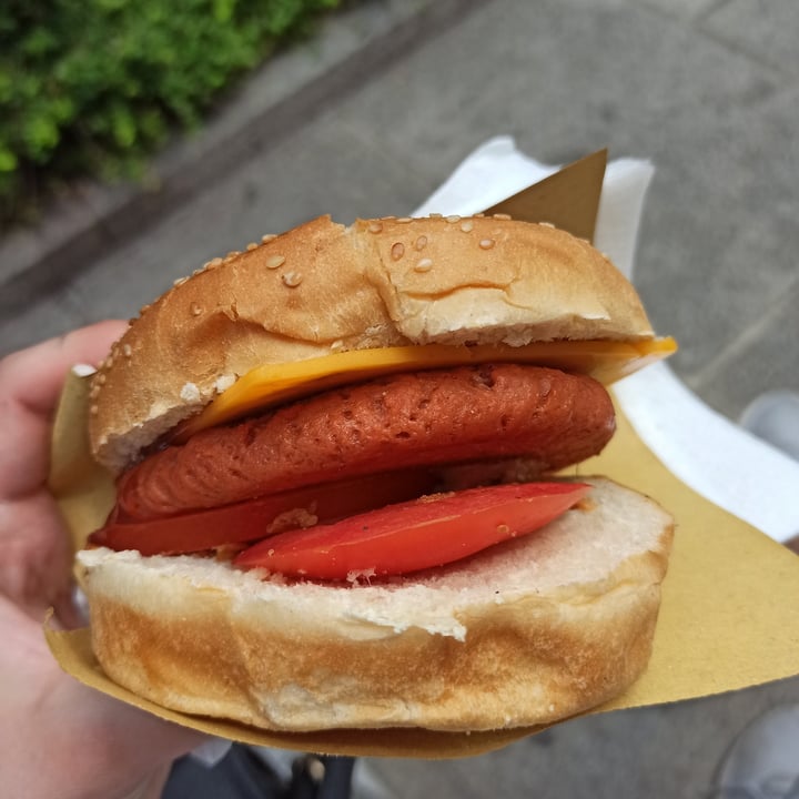 review photo of Veg-Mi Trike Mr nobody burger shared by @savisara8 on 12 Mar 2022 - review