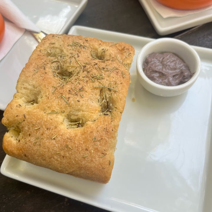 photo of Stuzzi Foccacia Tradicional shared by @humantay on  09 Jul 2022 - review