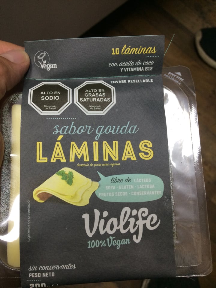 photo of Violife Laminas sabor Gauda shared by @educhefvegan on  10 Feb 2020 - review