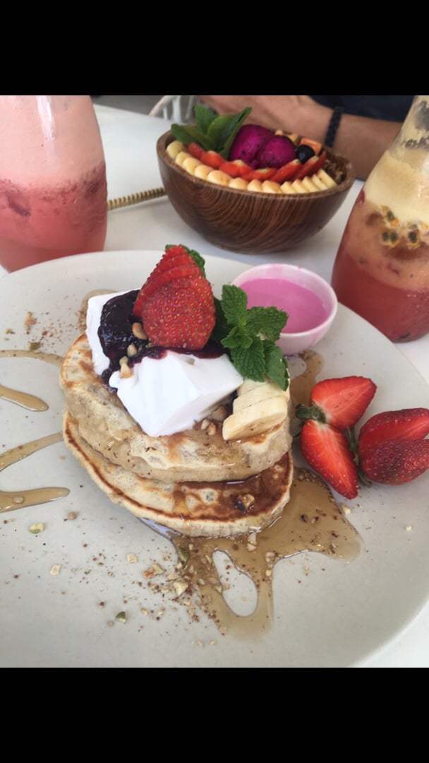 photo of KYND COMMUNITY Pancakes with Coconut Ice Cream shared by @plantbasedlisa on  04 Dec 2019 - review