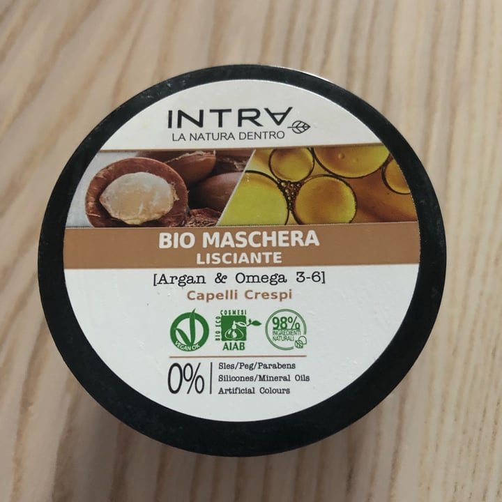 photo of Intra La Natura Dentro Bio Maschera Lisciante shared by @marabanna on  22 May 2022 - review