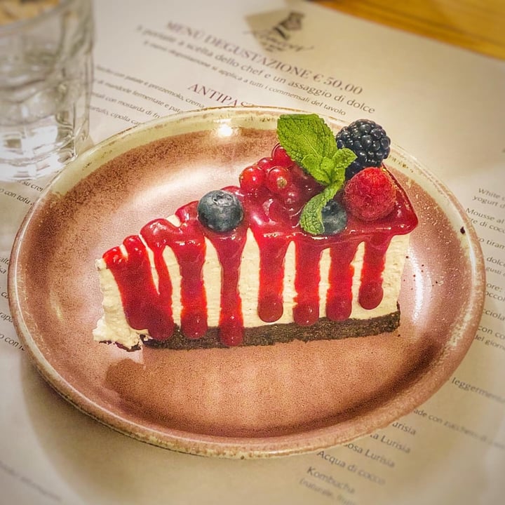 photo of Romeow Cat Bistrot White Cake shared by @nicole- on  04 Apr 2022 - review