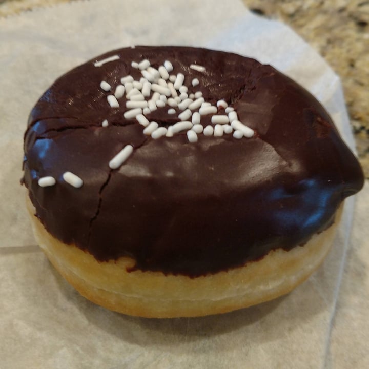 photo of Glam Doll Donuts Vegan Dark Angel shared by @iszy on  25 Jul 2020 - review
