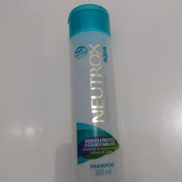 review photo of Neutrox Shampoo neutrox shared by @vitoria12556 on 19 Sep 2021 - review