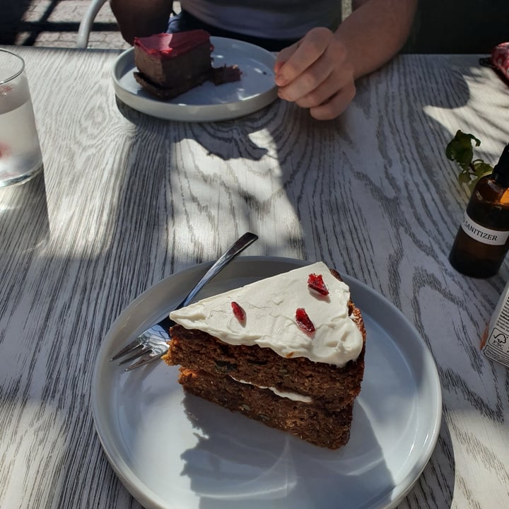 photo of Wildsprout Carrot Cake shared by @semacleod on  28 Dec 2021 - review