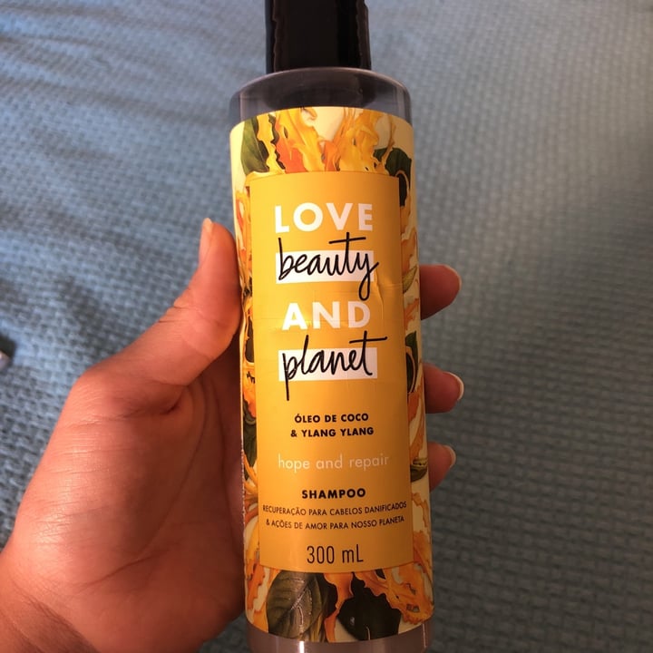 photo of Love Beauty and Planet Coconut Oil & Ylang Ylang Shampoo shared by @lubeze on  31 Aug 2021 - review