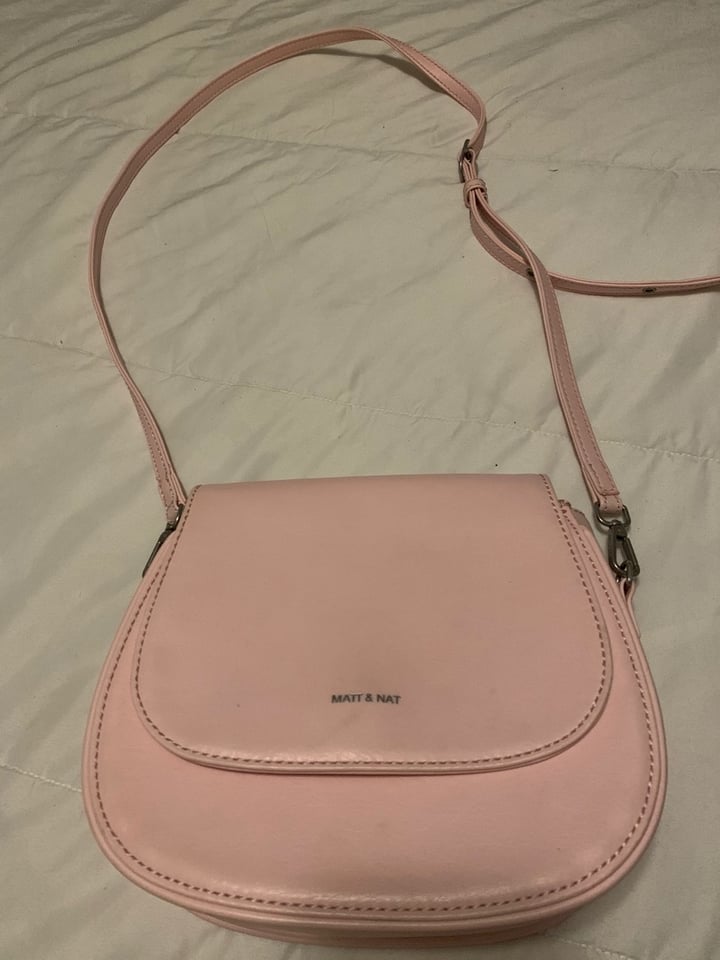 photo of Matt & Nat Vegan Leather Crossbody Bag shared by @lissette95 on  15 Jan 2020 - review