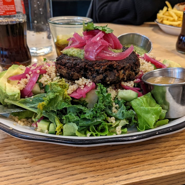 photo of Black Tap Vegan burger salad shared by @lucie on  11 Jan 2022 - review