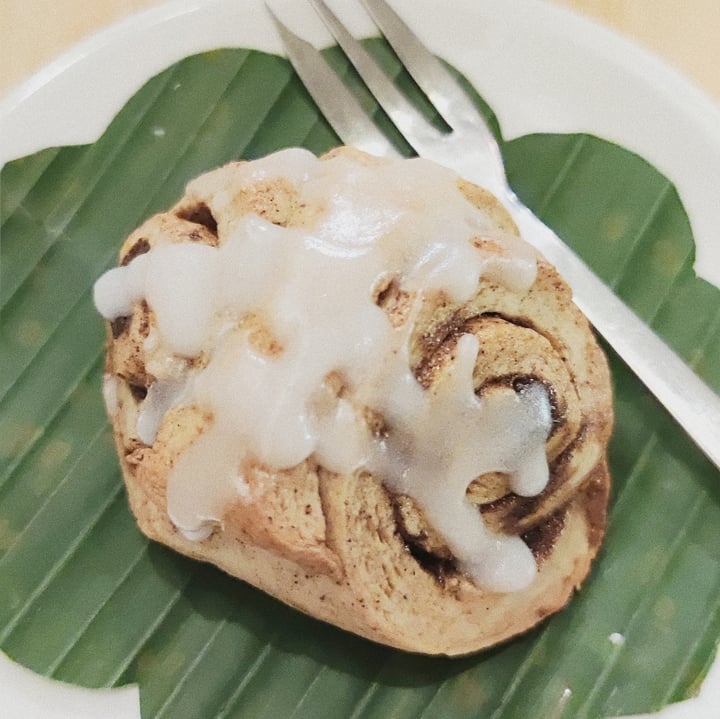 photo of Living Food Lab Cinnamon Rolls shared by @activisthub on  05 Apr 2021 - review