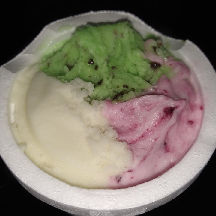 photo of Ainara Helados Veganos Helado shared by @marysandoval on  02 Oct 2020 - review