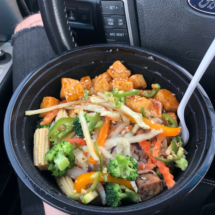 photo of Vera Asian Fresh To Order Bowl shared by @bchristo on  09 Jul 2021 - review