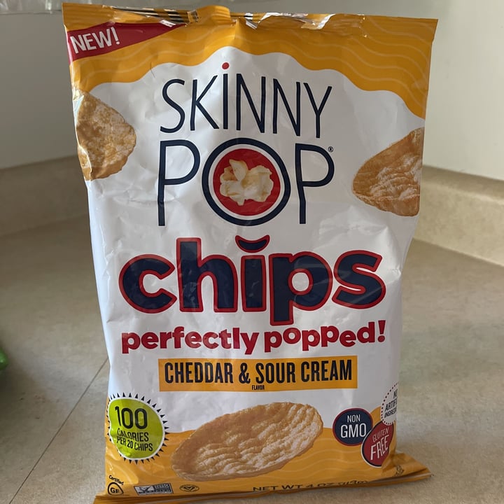 photo of Skinny Pop Cheddar And Sour Cream Chips shared by @hahagiggles on  23 Aug 2021 - review