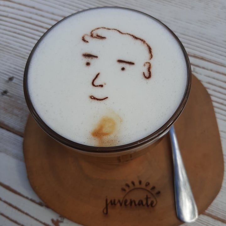 photo of Juvenate Conscious Eatery Oat Mylk Flat White shared by @rynol on  01 Mar 2022 - review