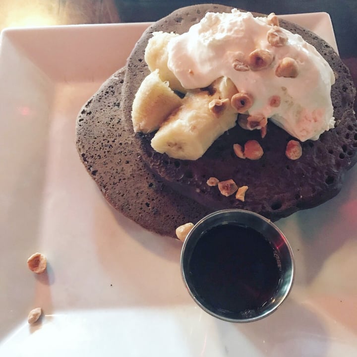 photo of Julian's Larry Braverman Vegan Pancakes shared by @vegandoves on  25 Oct 2018 - review