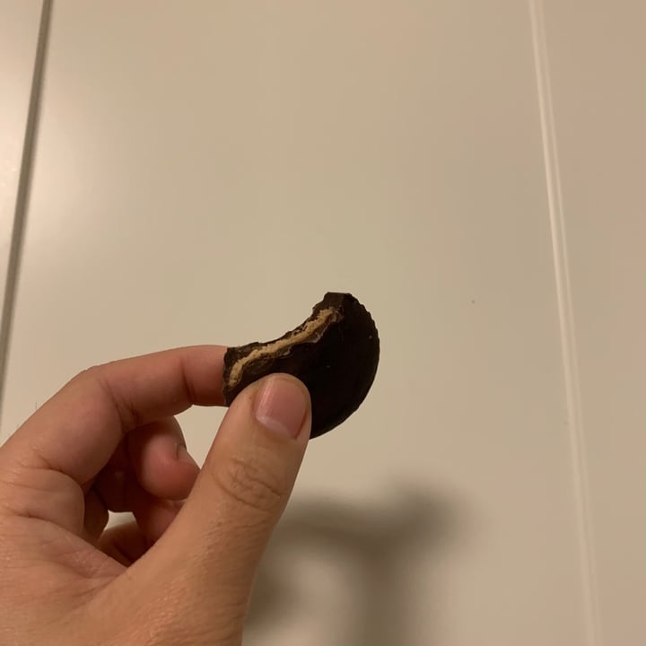 photo of UNREAL Dark Chocolate Almond Butter Cups shared by @watermelon109 on  21 Dec 2020 - review